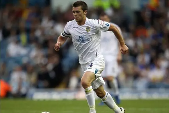 开云体育中国-关于罗马全队连战皆捷，雄心壮志的信息