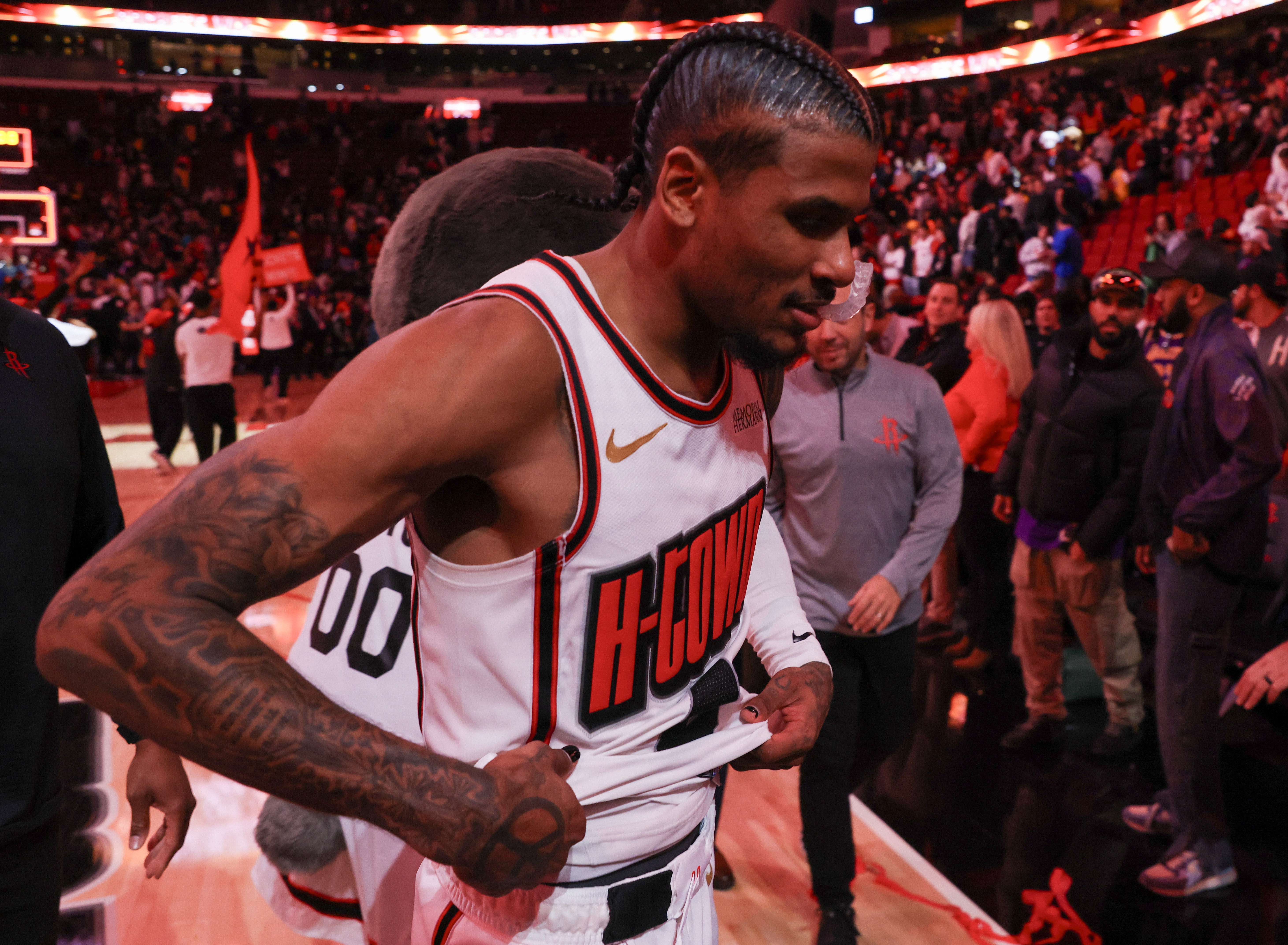 火箭队告负，爵士全队集体进攻的简单介绍