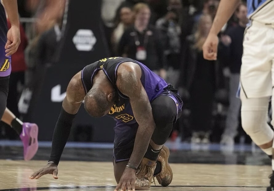 开云体育中国-关于爵士队连败三场，防守端成大问题的信息