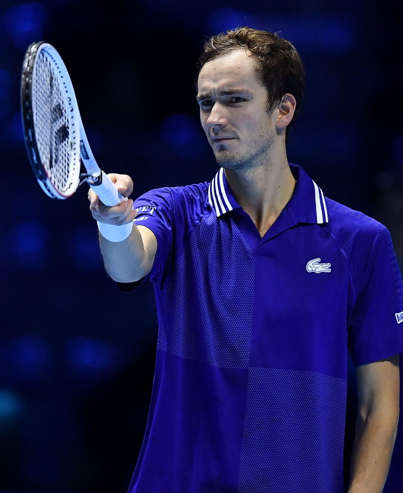 法国网球队绝地反击英国网球队，梅德韦杰夫统治全场的简单介绍