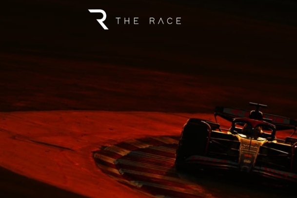 包含阿斯顿马丁轻取红牛二队，拉塞尔关键制胜的词条